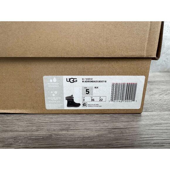 Ugg Women's Adirondack Iii Waterproof Boots - Black 5M - Picture 6 of 8
